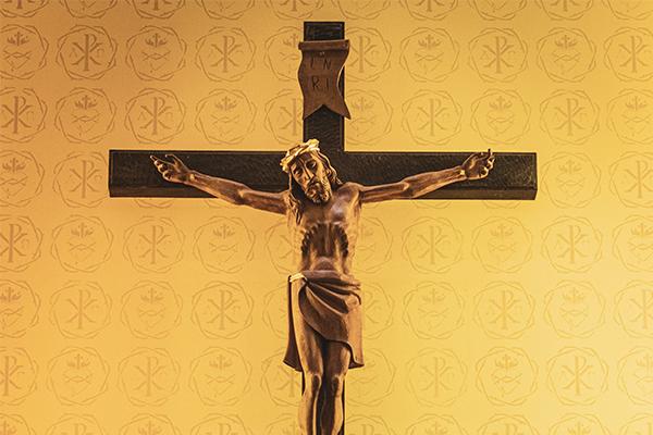 Passion of Christ and Beauty of the Cross | The Divine Mercy